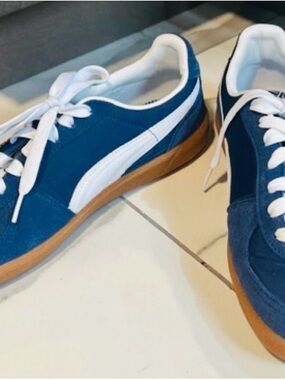 Men's Blue Suede Low-Top Sneakers with White Stripe